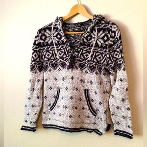 🌷2/$15 Forever 21 hooded sweater. Size small.